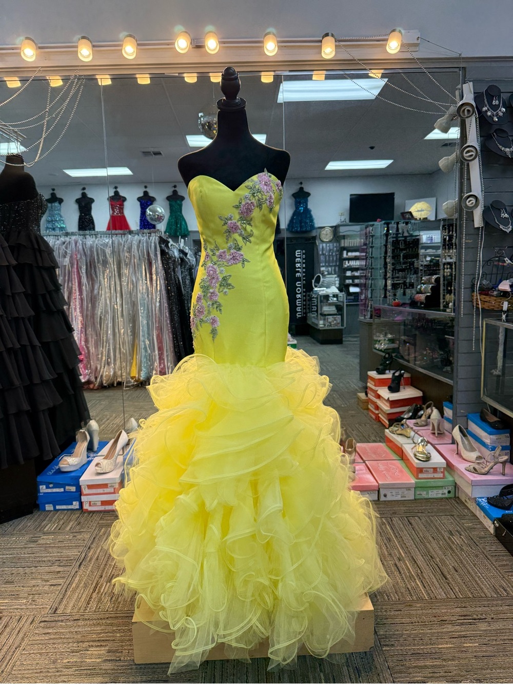 MORI LEE Z6191 YELLOW MULTI SIZE 4 ONE OF A KIND RUFFLE MERMAID FORMAL PROM GOWN